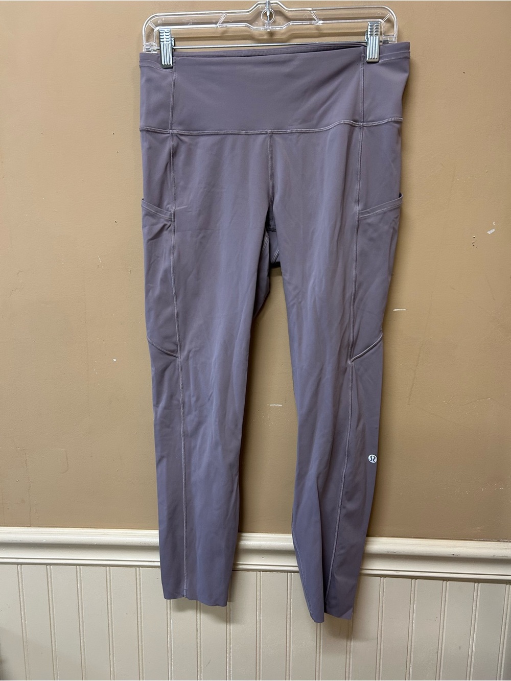 Lululemon Size 10 Fast & Free 7/8 Tight II Non-Reflective Nulux 25" Inseam